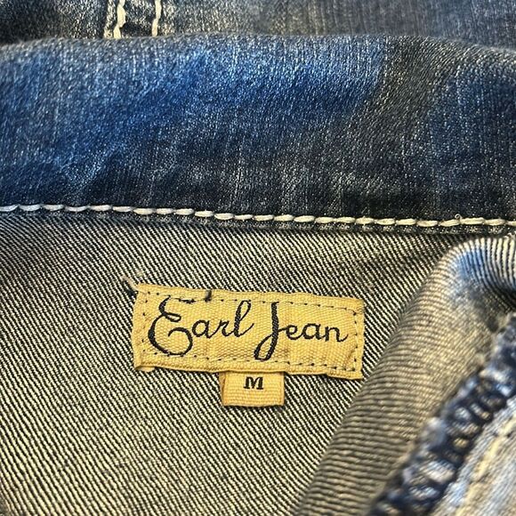 Earl Jeans Classic Blue Denim Jacket with faux diamond buttons Size M EUC - Picture 6 of 8